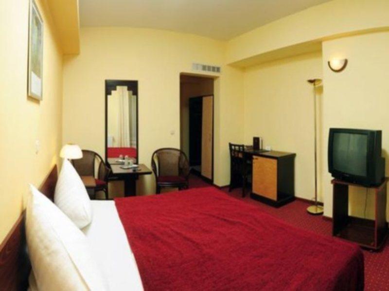 Hotel Neon ティミショアラ エクステリア 写真